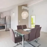 Pavao Apartment Vrboska