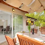 Apartment Pavao *